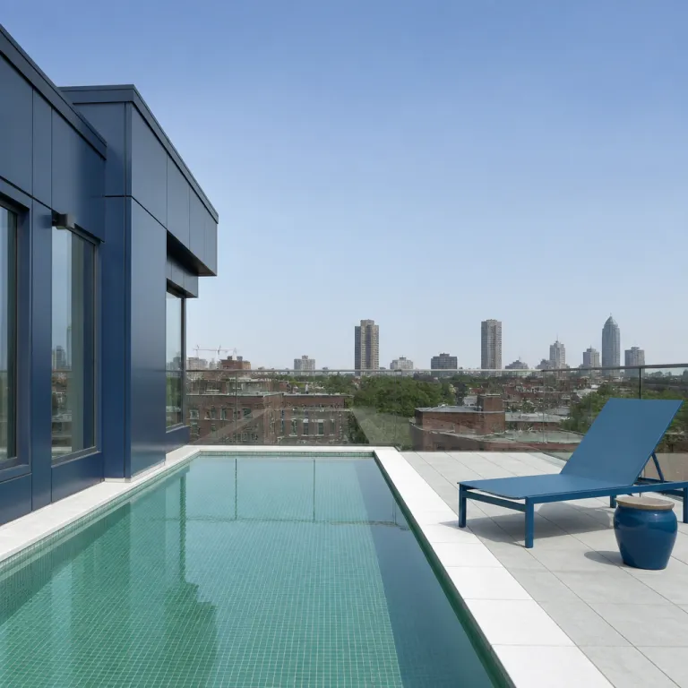 Elegant urban retreats: where to stay near Roadrunner in Boston